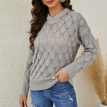Laden Sie das Bild in den Galerie-Viewer, Modischer Pullover mit Ausschnitten
