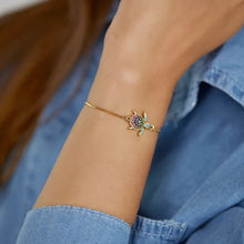 Laden Sie das Bild in den Galerie-Viewer, Zirkon-Schildkröte Armband