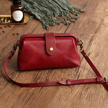 Laden Sie das Bild in den Galerie-Viewer, Vintage handgemachte Ledertasche