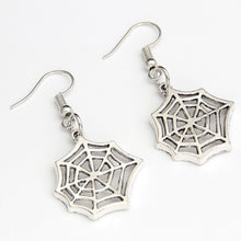 Laden Sie das Bild in den Galerie-Viewer, Halloween Insekten Ohrringe