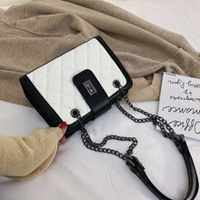 Laden Sie das Bild in den Galerie-Viewer, Modische kleine quadratische Tasche mit Kette