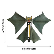 Laden Sie das Bild in den Galerie-Viewer, Lustige Streiche fliegende Fledermaus