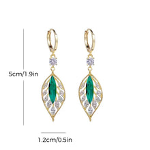 Laden Sie das Bild in den Galerie-Viewer, Armband aus Hetian-Jade mit Blatt