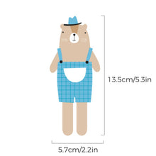 Laden Sie das Bild in den Galerie-Viewer, Niedlicher magnetischer karierter Bär Kühlschrankmagnet