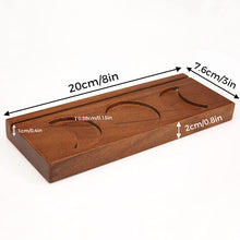 Laden Sie das Bild in den Galerie-Viewer, Tarot Kerzenhalter aus Holz