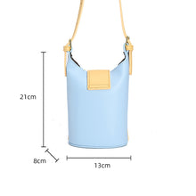 Laden Sie das Bild in den Galerie-Viewer, Minimalistische Bucket-Umhängetasche für Damen