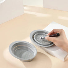 Laden Sie das Bild in den Galerie-Viewer, Reinigungsschale für Make-up-Pinsel aus Silikon