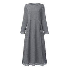 Laden Sie das Bild in den Galerie-Viewer, Spitzen-Fleece-Kleid