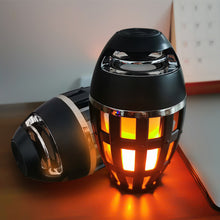 Laden Sie das Bild in den Galerie-Viewer, Bluetooth kabelloser wasserdichter Flammenlautsprecher