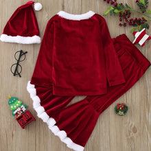 Laden Sie das Bild in den Galerie-Viewer, 3-teiliges Set aus Teddy-Oberteil und Flare-Hose aus süßem rotem Samt mit Weihnachtsmotiv