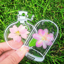 Laden Sie das Bild in den Galerie-Viewer, Transparente Trockenblumen-Lesezeichen
