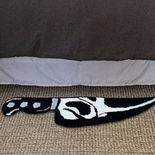 Laden Sie das Bild in den Galerie-Viewer, Überraschenderweise Totenkopf-Messerteppich