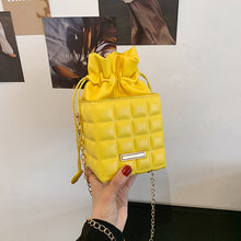 Laden Sie das Bild in den Galerie-Viewer, Karierte Umhängetasche mit Kordelzug