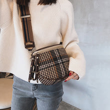 Laden Sie das Bild in den Galerie-Viewer, Damen Karierte Umhängetasche mit breiten Trägern