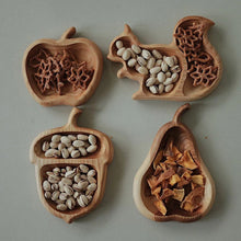 Laden Sie das Bild in den Galerie-Viewer, Hölzerne Obstschale in Tier-/Obstform