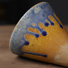 Laden Sie das Bild in den Galerie-Viewer, Retro-Kaffeetasse aus Keramik