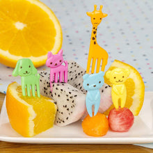 Laden Sie das Bild in den Galerie-Viewer, Süße Mini Obstgabel für Kinder