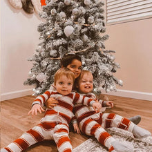 Laden Sie das Bild in den Galerie-Viewer, Bester Weihnachtlicher Familienpyjama(2-teiliges Set)