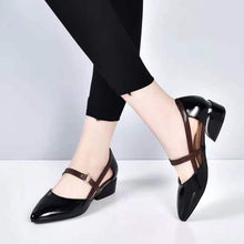 Laden Sie das Bild in den Galerie-Viewer, Elegante einfache hohle Sandalen für Damen