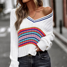 Laden Sie das Bild in den Galerie-Viewer, Täfelter Pullover mit V-Ausschnitt