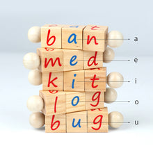 Laden Sie das Bild in den Galerie-Viewer, Buchstaben Zauberwürfel für Kinder im Montessori-Alter