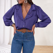 Laden Sie das Bild in den Galerie-Viewer, Gekräuselte Revers-Bluse