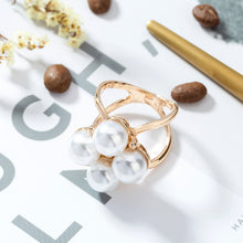 Laden Sie das Bild in den Galerie-Viewer, Einfache Elegante Seidenschalschnalle