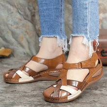 Laden Sie das Bild in den Galerie-Viewer, Damen Retro Sandalen mit runder Zehenpartie und Schnalle