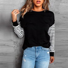 Laden Sie das Bild in den Galerie-Viewer, Einfarbiges Langarm-T-Shirt mit Rundhalsausschnitt