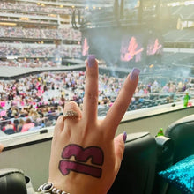 Laden Sie das Bild in den Galerie-Viewer, Konzert-Tattoo-Aufkleber