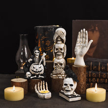 Laden Sie das Bild in den Galerie-Viewer, Halloween Totenkopf Ornament
