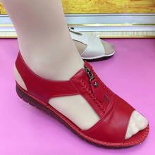 Laden Sie das Bild in den Galerie-Viewer, Einfarbige Sommersandalen mit weicher Sohle