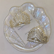 Laden Sie das Bild in den Galerie-Viewer, Elegante Kronen Haarnadel