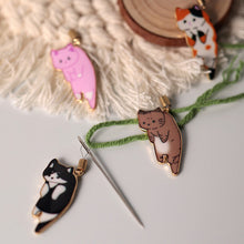 Laden Sie das Bild in den Galerie-Viewer, Nadeleinfädler mit Katzenmuster