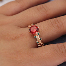 Laden Sie das Bild in den Galerie-Viewer, Eleganter Und Kreativer Rosenring