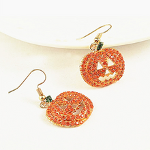 Laden Sie das Bild in den Galerie-Viewer, Süße Kürbis Ohrringe