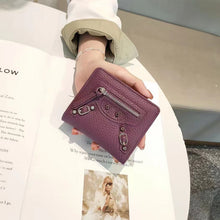 Laden Sie das Bild in den Galerie-Viewer, Ledergeldbörse für Damen mit mehreren Kartenfächern