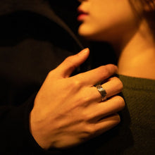 Laden Sie das Bild in den Galerie-Viewer, Charmanter Engelsflügel-Ring
