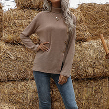 Laden Sie das Bild in den Galerie-Viewer, Strickpullover mit Knopfschlitz