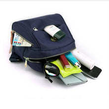 Laden Sie das Bild in den Galerie-Viewer, Einfarbiger Mini-Reiserucksack