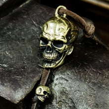 Laden Sie das Bild in den Galerie-Viewer, Glücksschlüsselanhänger für Motorradfahrer