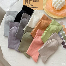 Laden Sie das Bild in den Galerie-Viewer, Einfarbige Socken für Mädchen