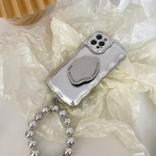 Laden Sie das Bild in den Galerie-Viewer, Matte Luftpolsterhülle für iPhone mit silbernem Kugelarmband