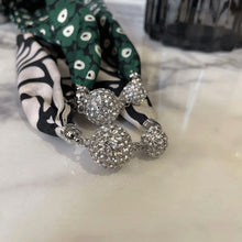 Laden Sie das Bild in den Galerie-Viewer, Seidenschal für Damen im Frühling und Sommer