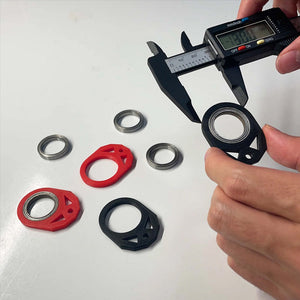 Drehbarer Schlüsselanhänger mit Fingerspitze