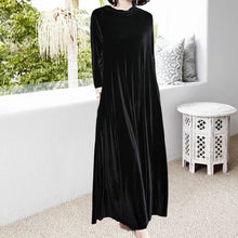 Laden Sie das Bild in den Galerie-Viewer, Langärmliges Kleid aus Samt