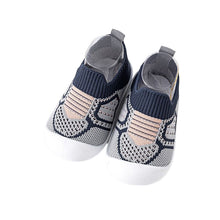 Laden Sie das Bild in den Galerie-Viewer, Rutschfeste Babyschuhsocken