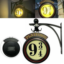 Laden Sie das Bild in den Galerie-Viewer, Hängendes 9 ¾ Nachtlicht