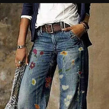 Laden Sie das Bild in den Galerie-Viewer, Damen Bedruckte Jeanshose mit weitem Bein