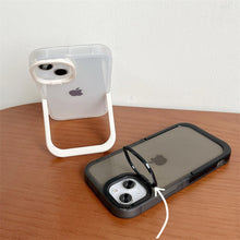 Laden Sie das Bild in den Galerie-Viewer, Transparente iPhone-Handyhülle mit Doppelständer